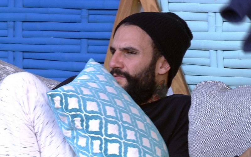 Gleici, Nayara e Wagner reclamam do comportamento de Ayrton