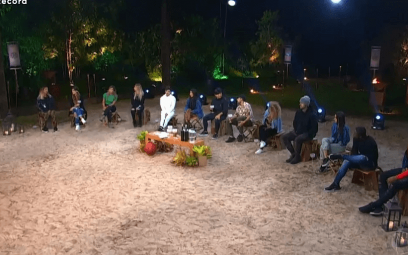  Enquete Ilha Record UOL: parcial aponta quem ganha os R$ 250 mil 