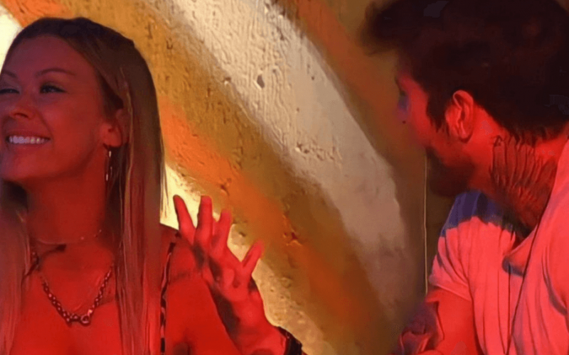 Ilha Record: Claudinho Matos tenta ficar com Antonela e Nadja reage