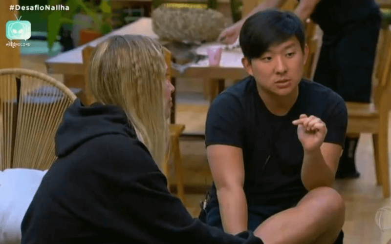 Pyong ameaça Nadja: 