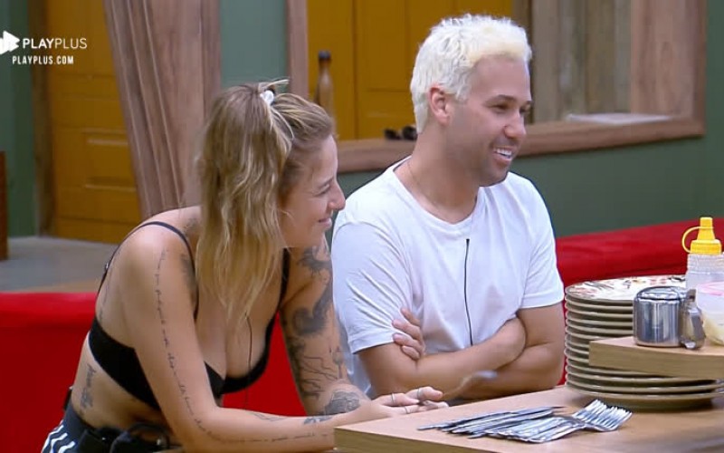 Imitador, Viny Vieira zoa Andréa Nóbrega cuidando dos bichos