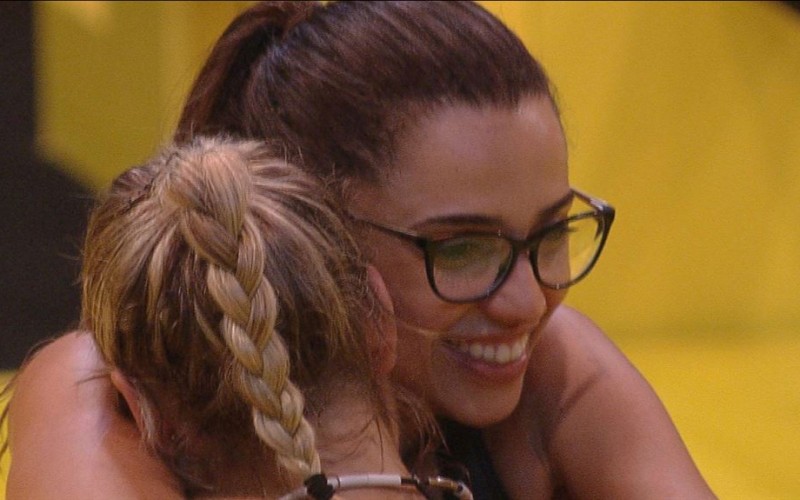 Jéssica e Paula são as últimas a deixar prova de resistência
