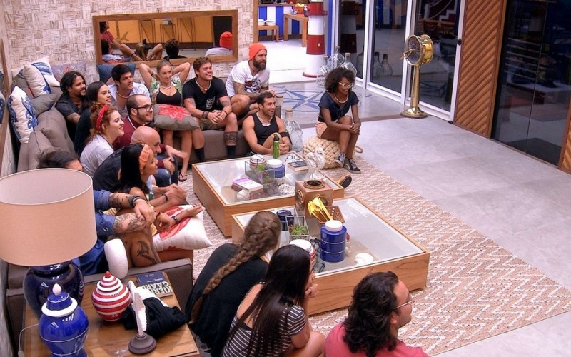 Jogo da Discórdia vale pizza no BBB18