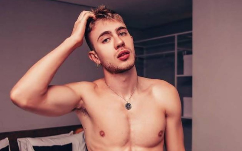 Leo Picón confessa que de fato já ficou com Rafa Kalimann e Manu Gavassi