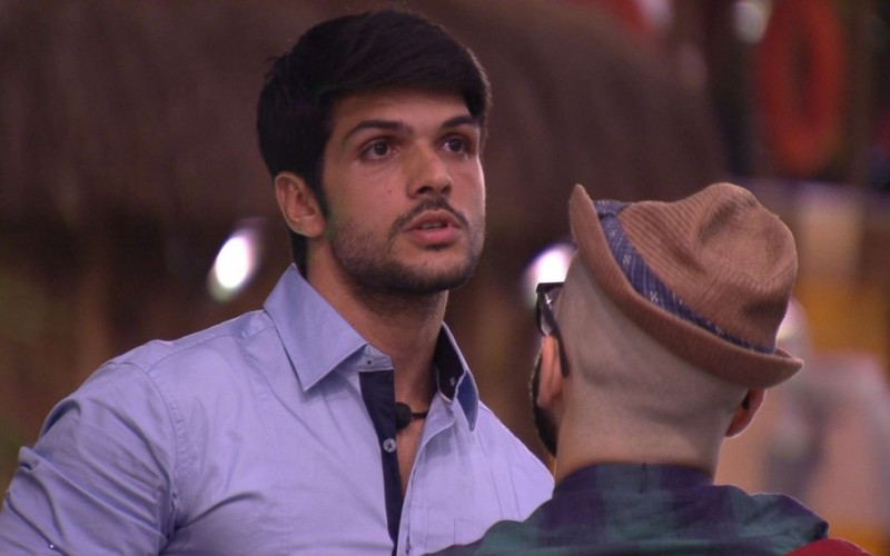 Lucas comenta justificativa de Kaysar: 