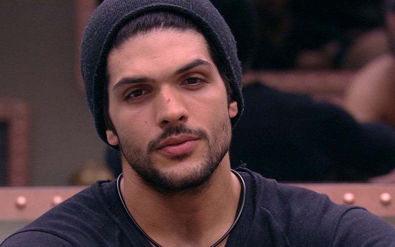 Lucas desabafa: 