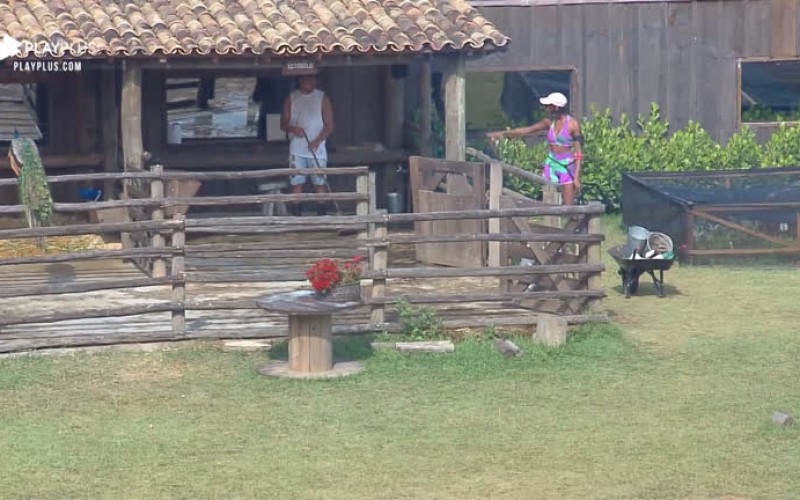 Lucas Viana recebe alerta para evitar o desperdício de água