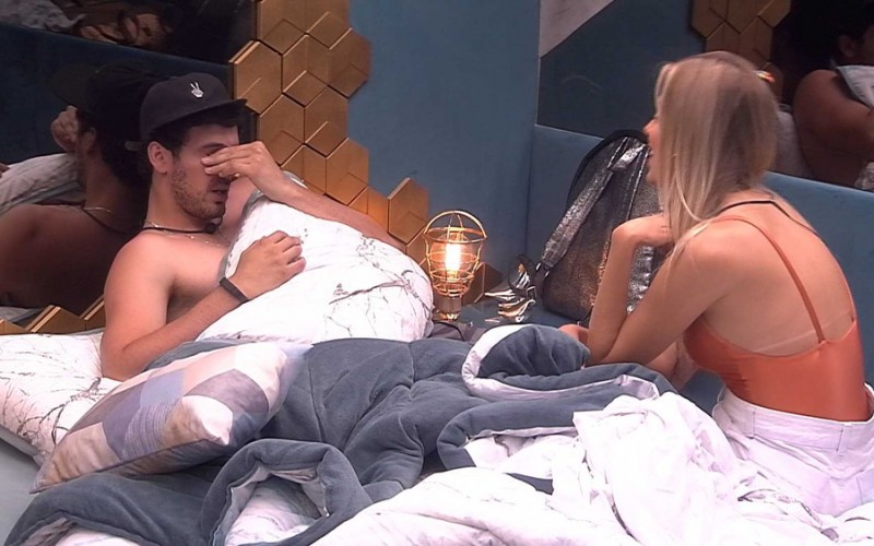 Maycon chora no Quarto Ouro e desabafa com Isabella e Tereza!