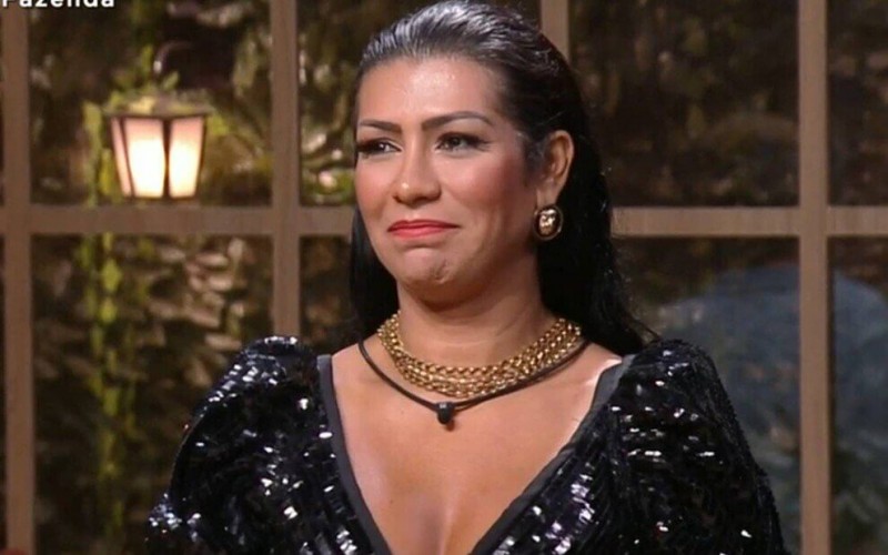 Moranguinho se ferra em enquete, e Naldo detona mutirões de A Fazenda: Falsos