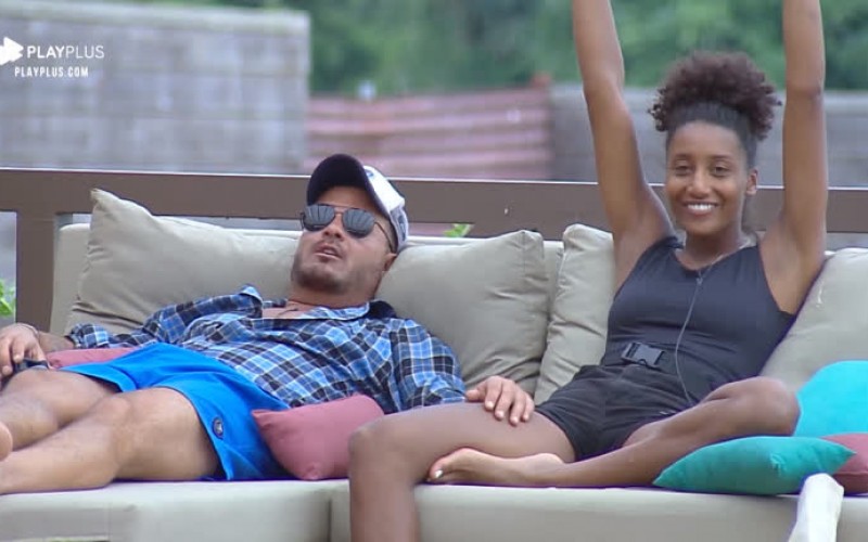 Na reta final de A Fazenda, peões calculam os prêmios que ganharam