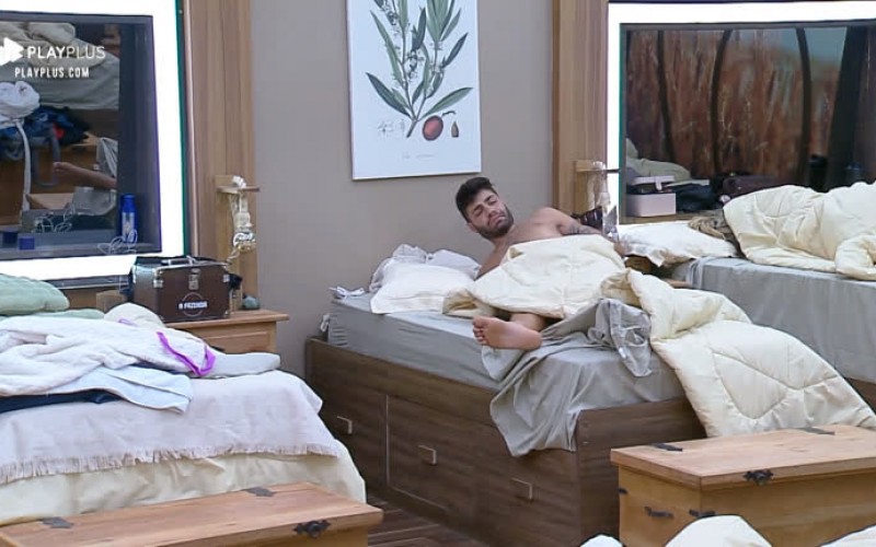 Netto não acorda para cuidar de aves e gera nova punição