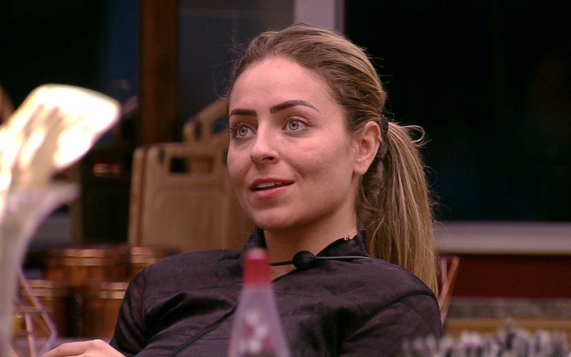 Paula alerta Isabella: 