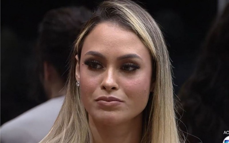 Por Bolsonaro e negacionismo, Sarah decepciona fãs e é eliminada do BBB21