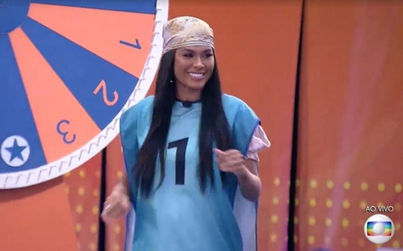 Pocah vence prova de sorte e é a nova líder