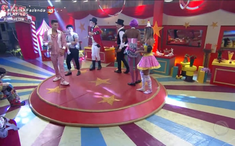 Respeitável público! Veja os melhores momentos da Festa Circo