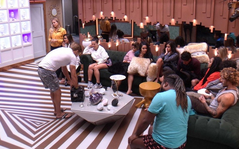 Resumo BBB: Dupla vence o Anjo, Líder declara voto e Isabella diz ter 