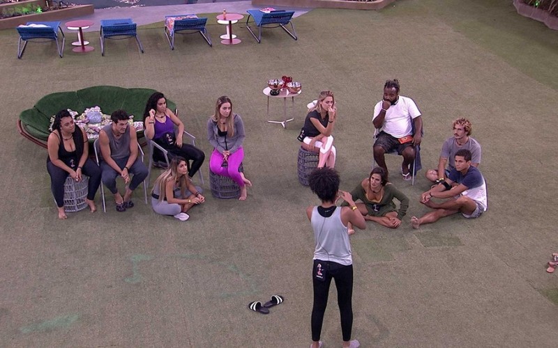 Resumo BBB: Líderes decidem indicação e jogo de mímica movimenta a noite