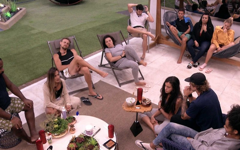 Resumo BBB: palpite sobre o Paredão e clima de harmonia marcam a madrugada