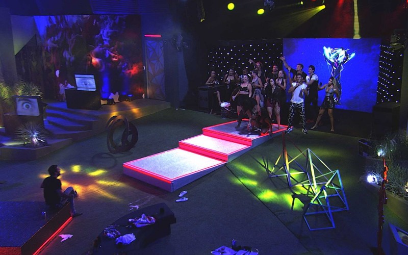 Resumo BBB: primeira festa tem muita dança, (falta de) romance e papo sobre o jogo
