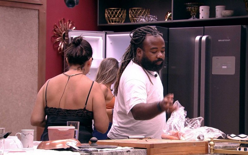 Rodrigo para Tereza e Carolina: 