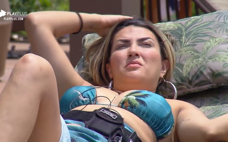 Thayse e Sabrina criticam comportamento de Lucas Viana