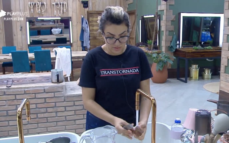 Thayse relembra quando levou o filho no psiquiatra: 