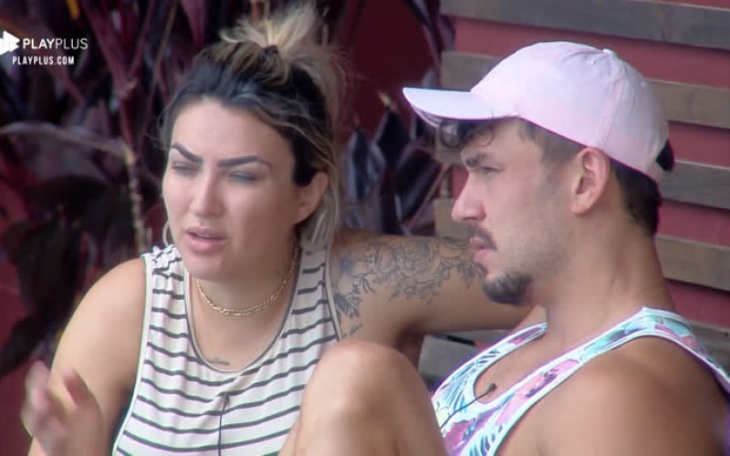 Thayse Teixeira critica Andréa Nóbrega: 