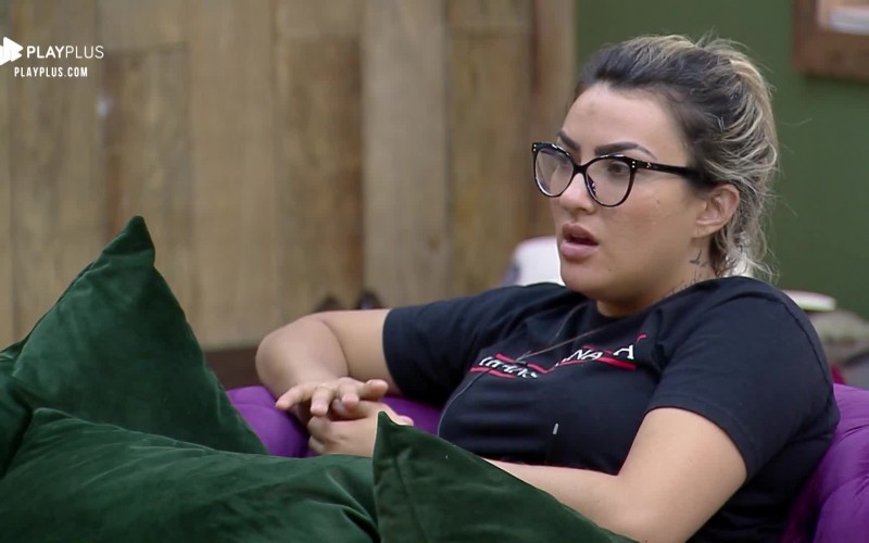 Thayse Teixeira diz que está decepcionada com Netto