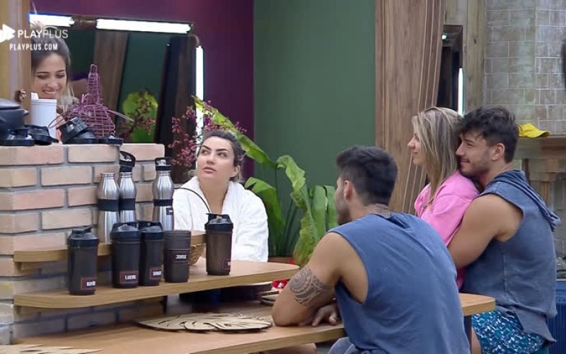 Thayse Teixeira passou mal ao tomar leite com muito cacau