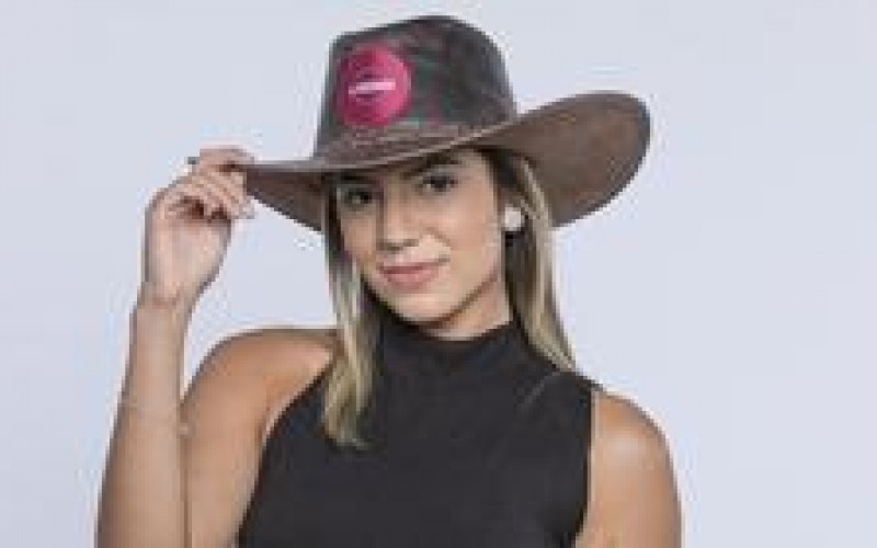 Veja a trajetória de Hari Almeida em A Fazenda 11