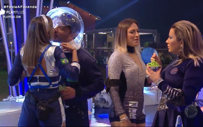 Veja tudo o que rolou na festa interplanetária da Fazenda