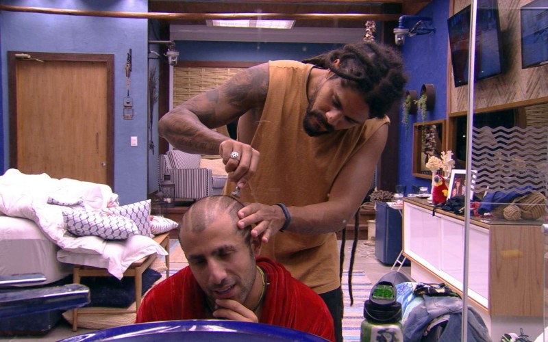 Viegas aposta em Paredão contra Jéssica: 