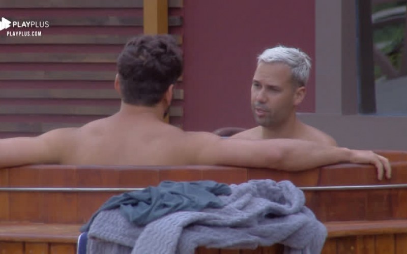 Viny aconselha Lucas sobre Hari: ‘Você não sabe o que vai ser lá fora’