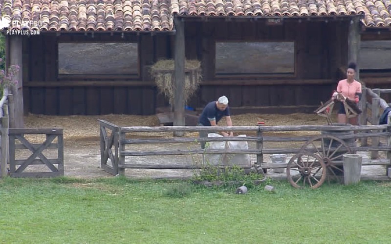 Viny Vieira e Sabrina Paiva acordam cedo para limpar curral