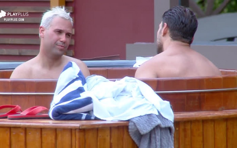 Viny Vieira fala da rotina de casamento e filhos