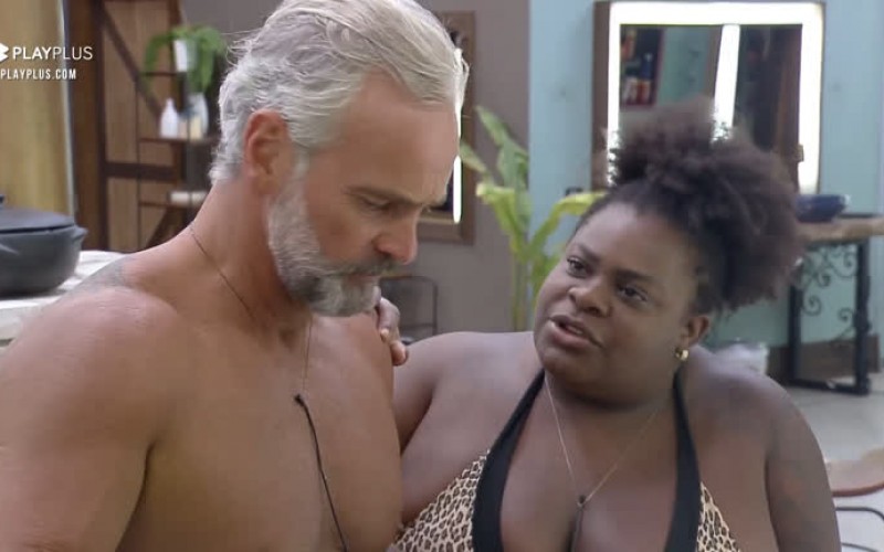 Jojo assume culpa por punição – A Fazenda 12