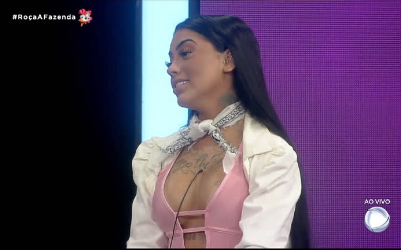 Mirella vota em Mateus - A Fazenda 12