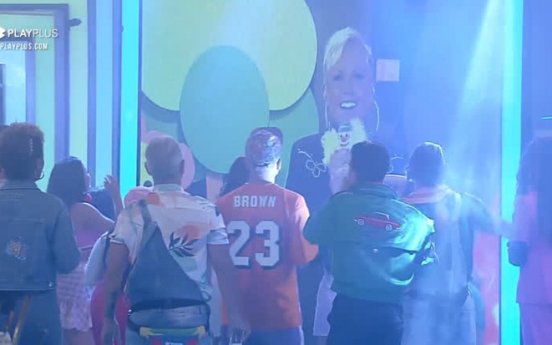 Xuxa agita a festança na sede - A Fazenda 12